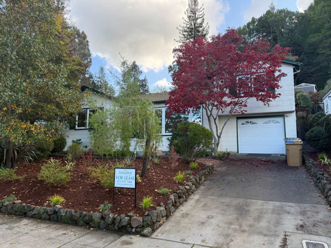 THREE BEDROOM /TWO BATH HOME, JUST A FEW BLOCKS FROM DOWNTOWN LARKSPUR