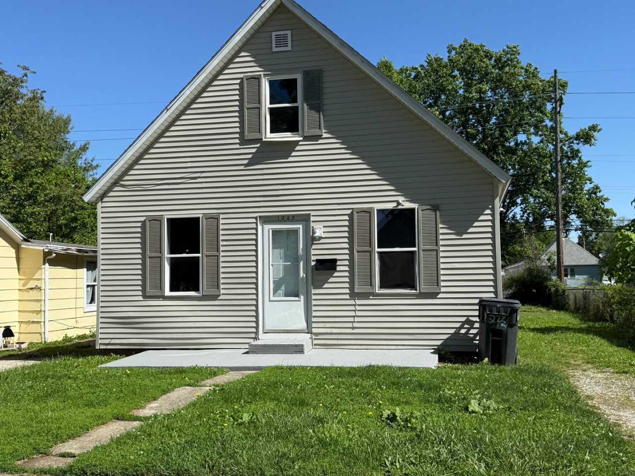 1242 E. Willard Ave. 3 bedroom, 1 bath