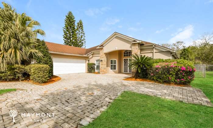 3205 Sawgrass Creek Circle