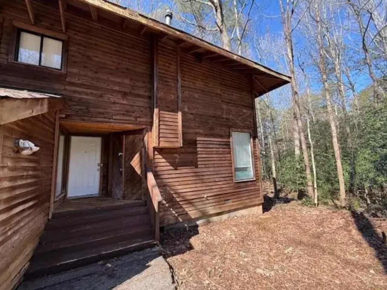 Room in 3 Bedroom Home at Terrace Trail