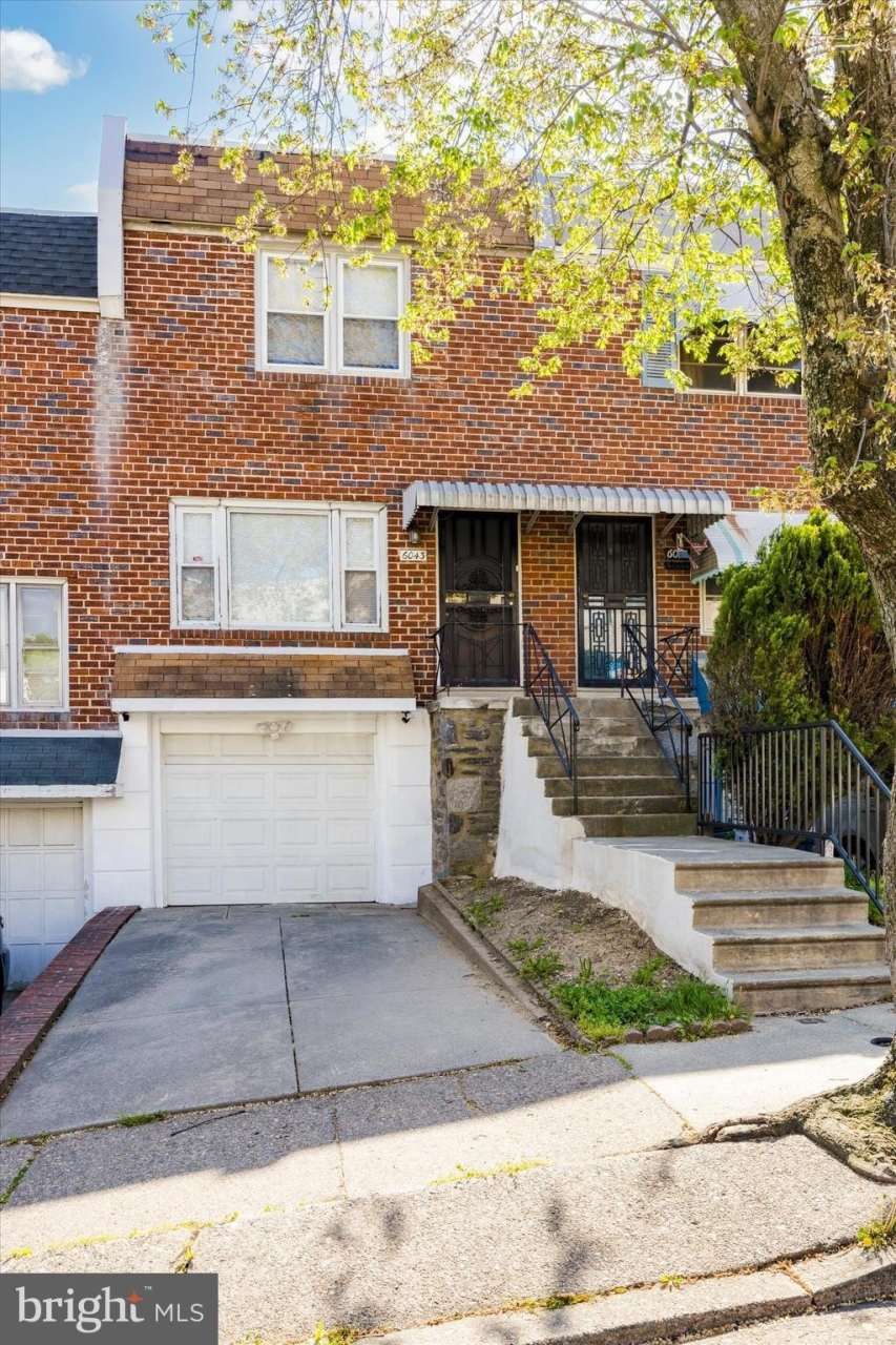 6043 N WARNOCK STREET