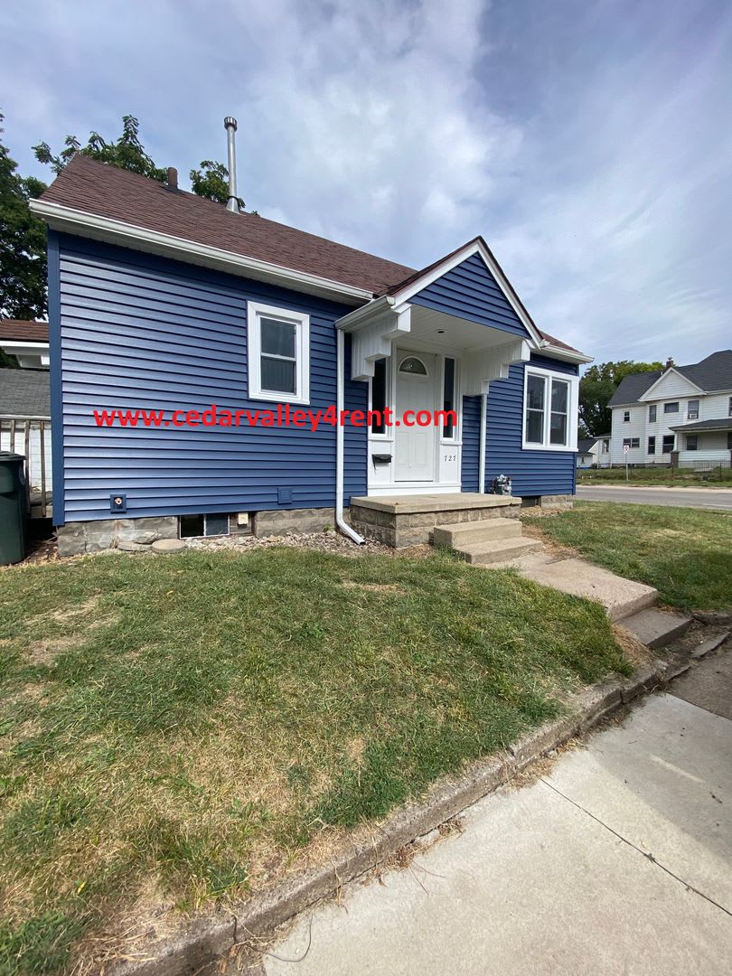 3 Bedroom Single Family Home 727 Randolph St Waterloo, IA 50703
