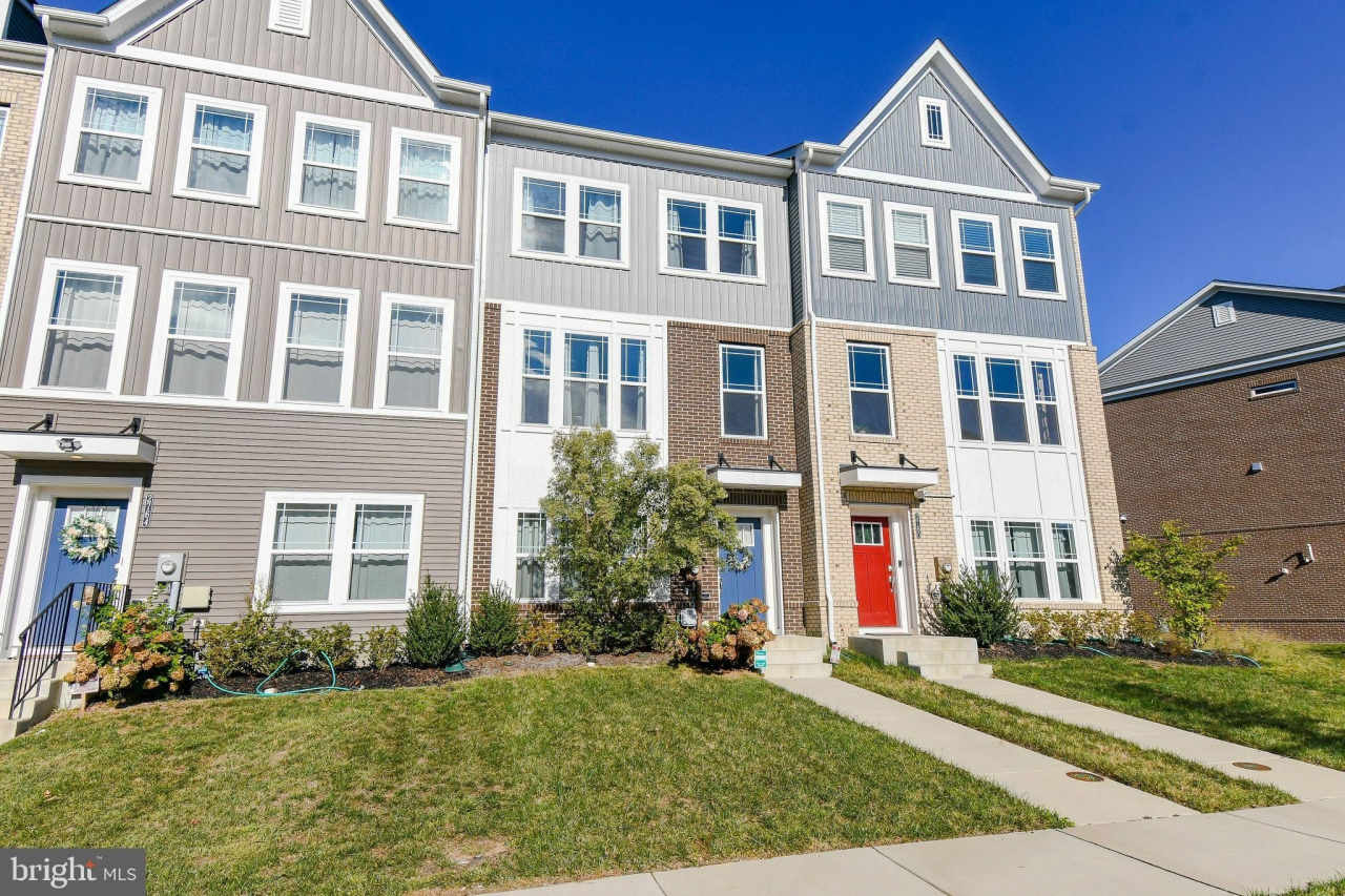 2762 BRIDGEWATER Drive