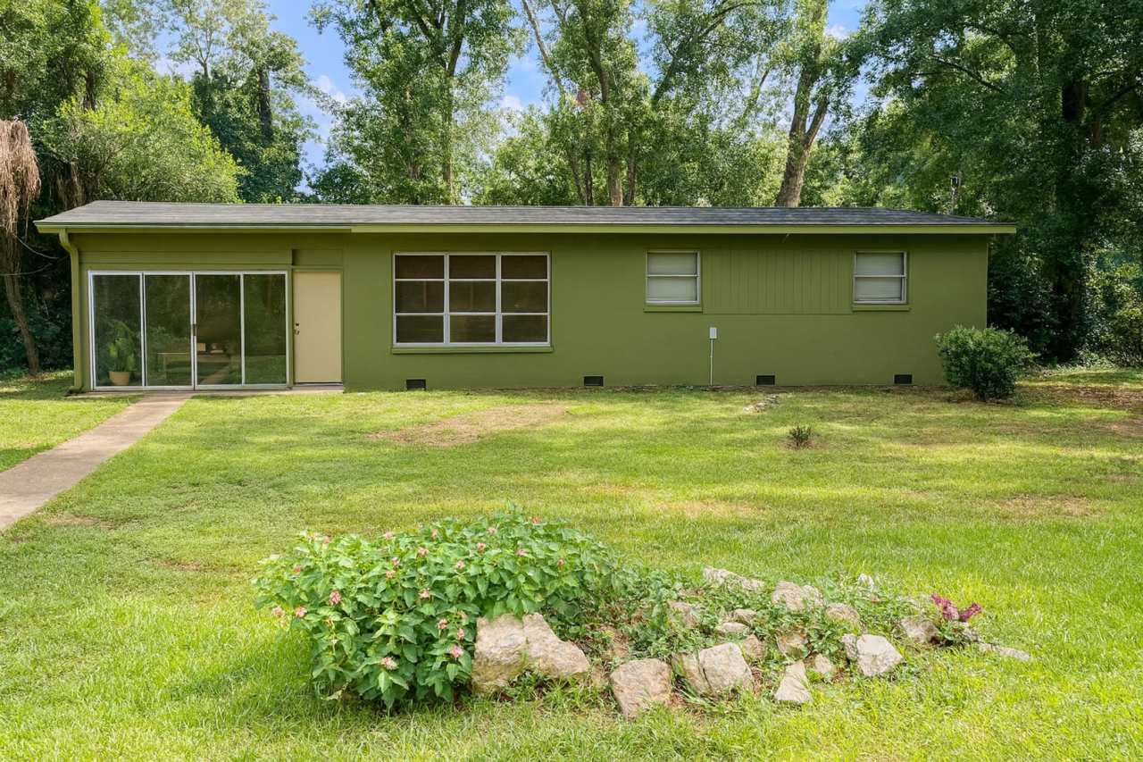 3 Bedroom House - Prime Location