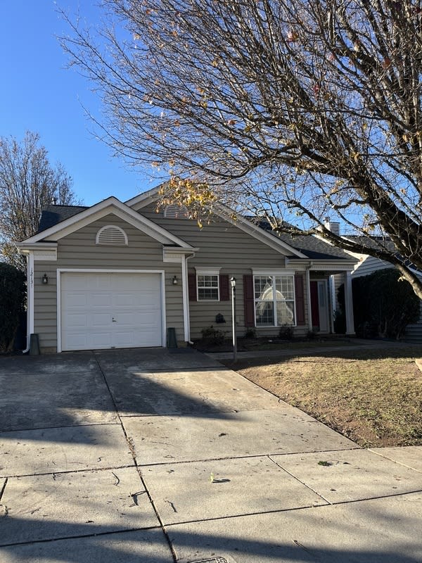 12131 Brownestone View