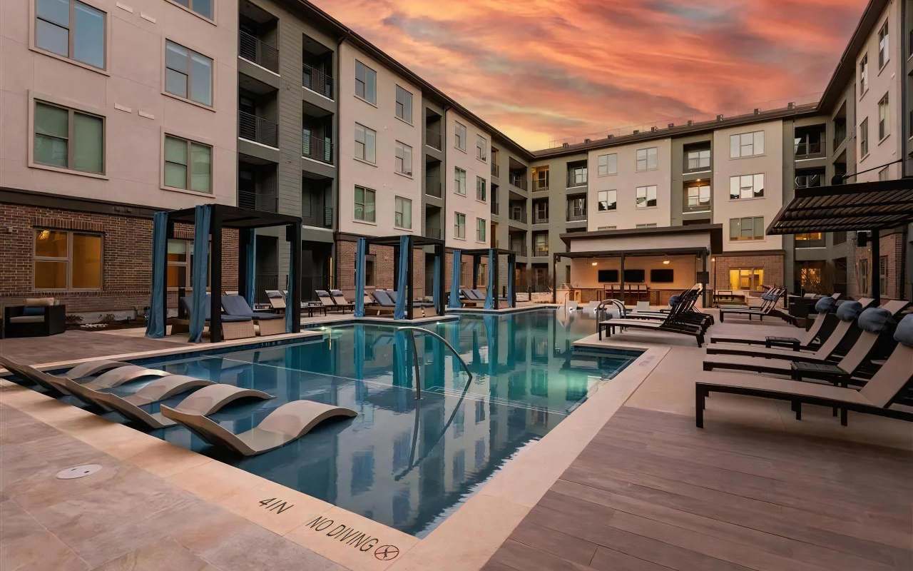 The Elm At River Park