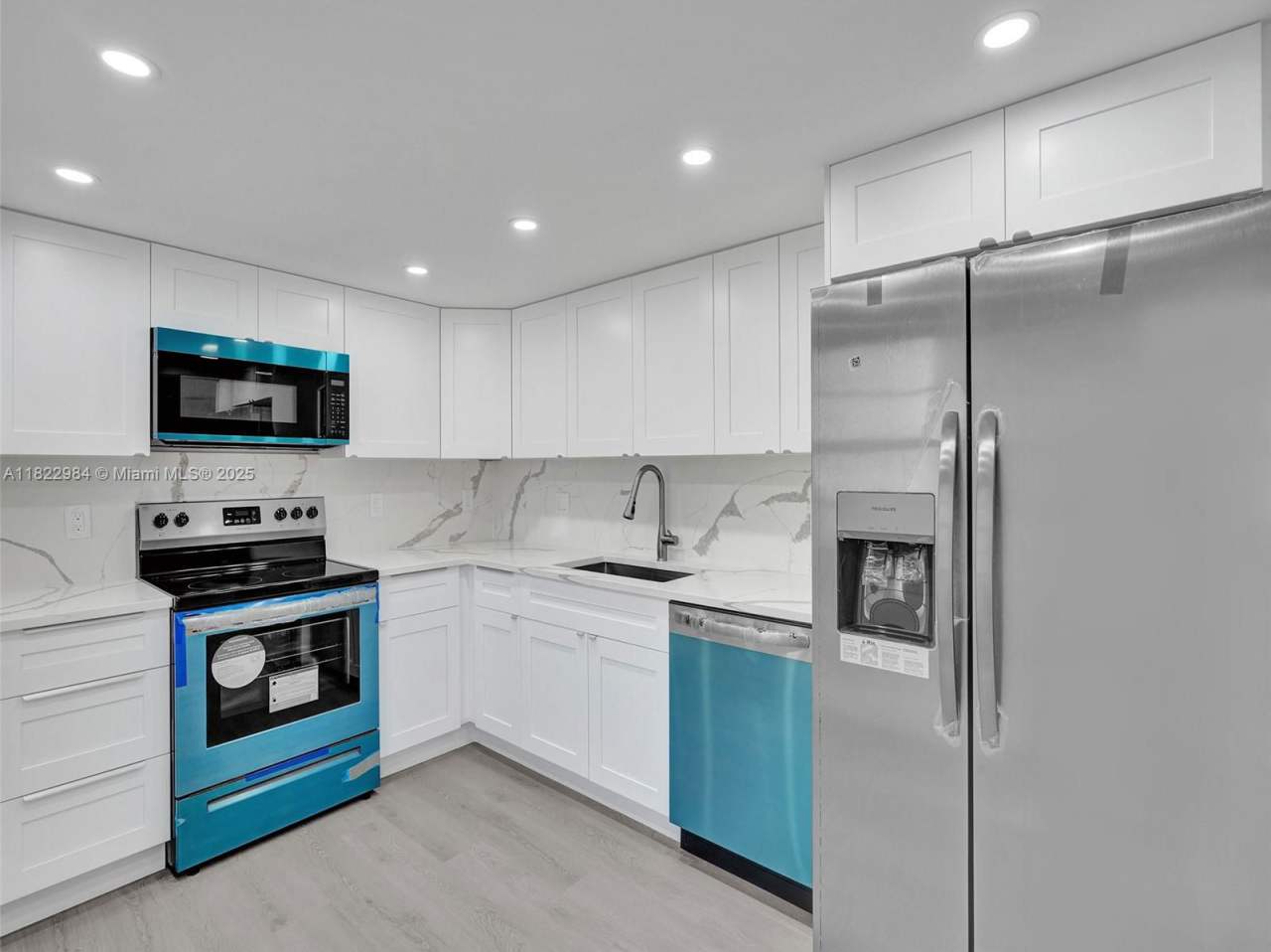 3700 Oaks Clubhouse Drive