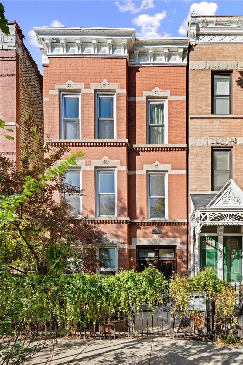 1102 N Wolcott Ave