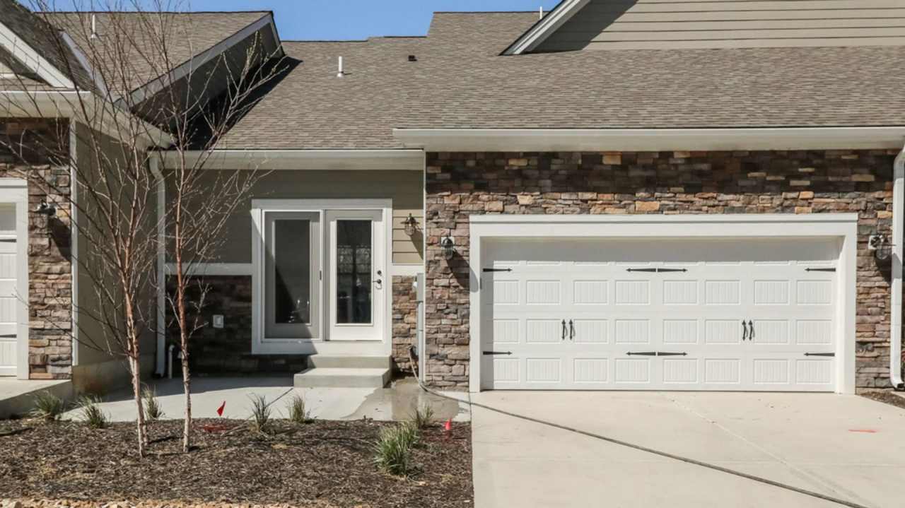 3 Bedroom Townhome - Blue Valley School District