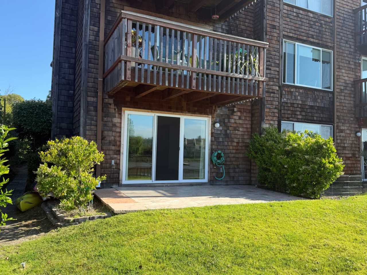 LARGE UPDATED TWO BEDROOM / TWO BATHROOM GROUND FLOOR END UNIT CONDO ON THE WATER