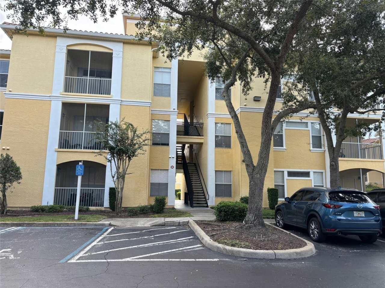 1325 LAKE SHADOW CIRCLE