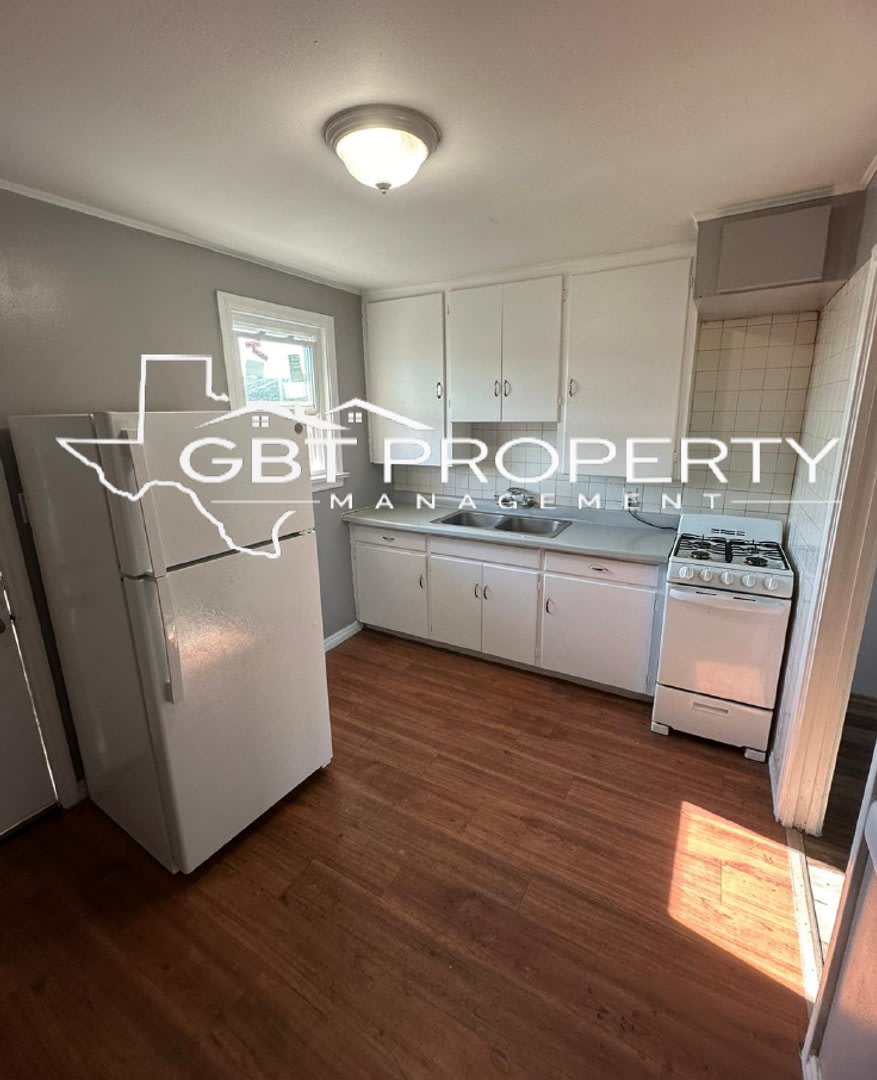 Bruno - 201 N. McGee St.