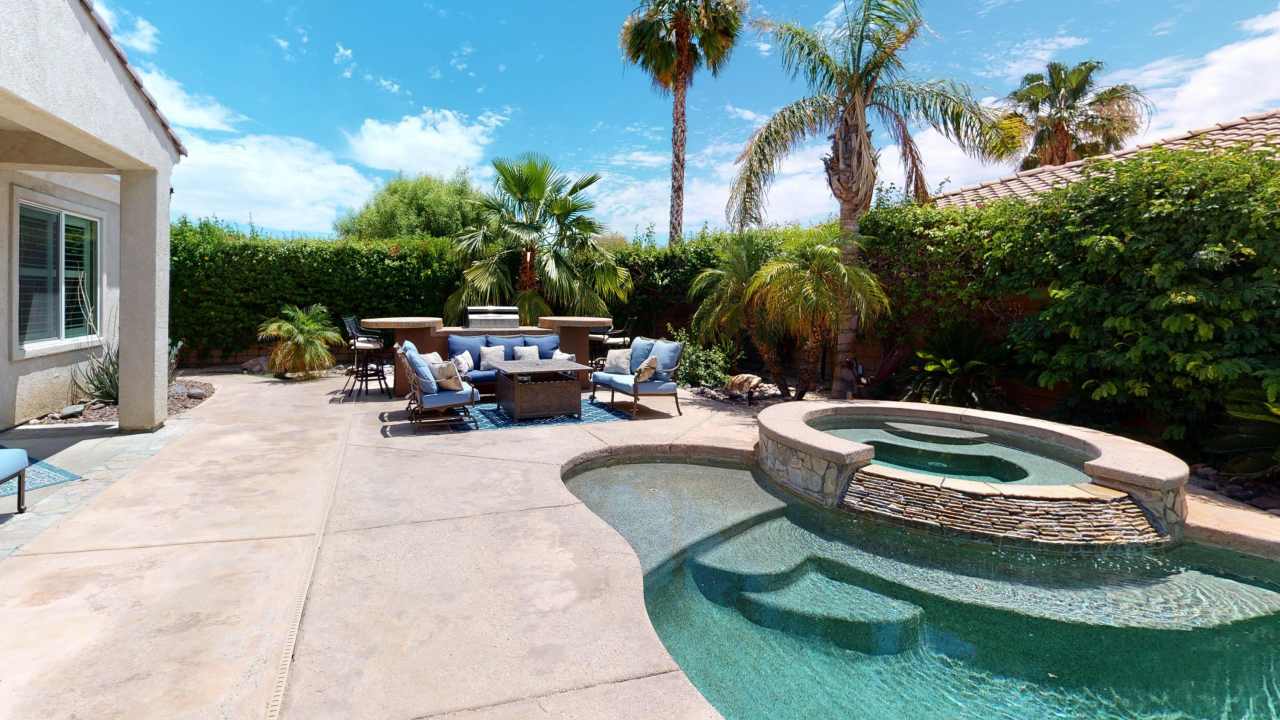 80351 Paseo De Nivel