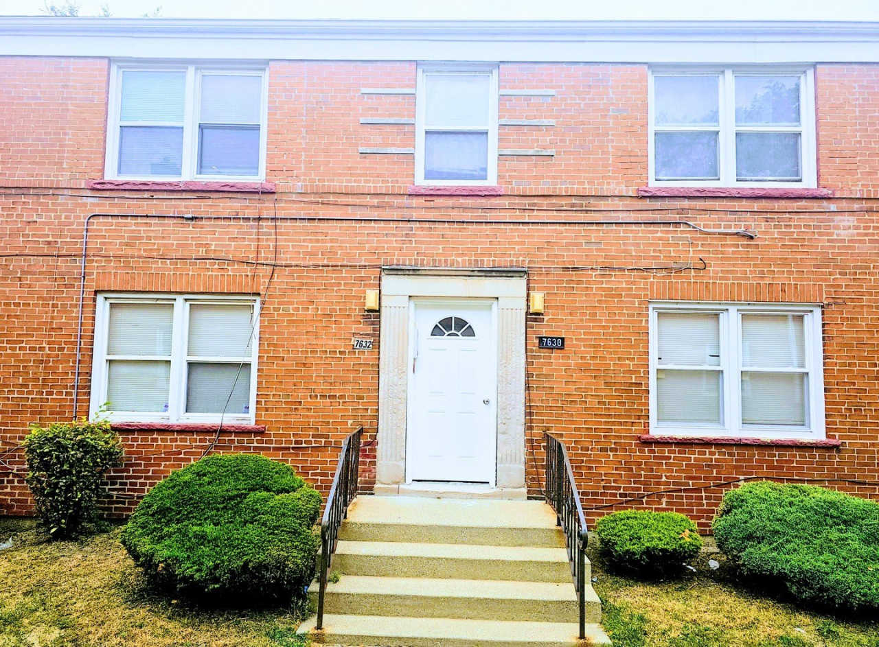 7632 S JEFFERY Boulevard unit: 1