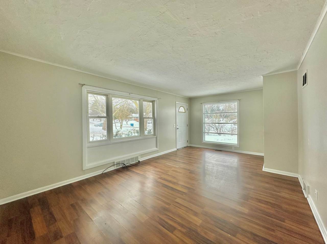 833 Westmoreland - 3 Bed/1 Bath Home Near WMU