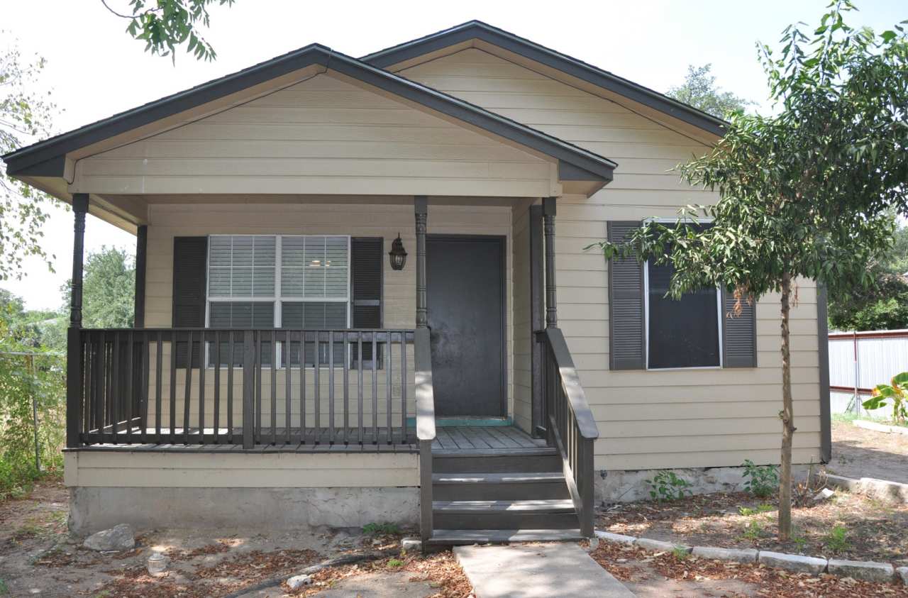 3 Bedroom 2 Bath in SE Austin