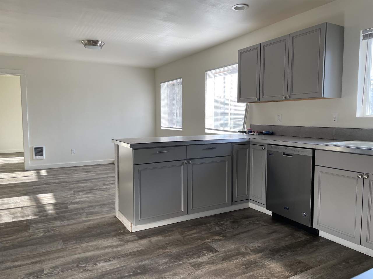 324 S Asbury St. Apt 1