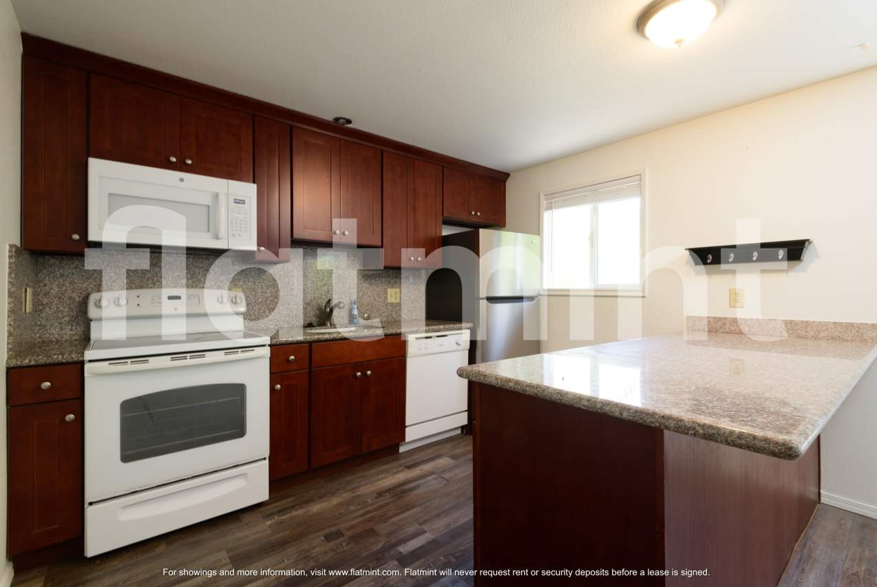 609 Southwest 3rd Place - B