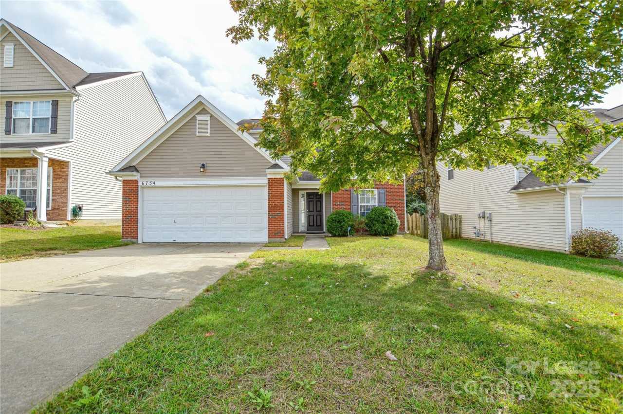 6754 Sequoia Hills Drive