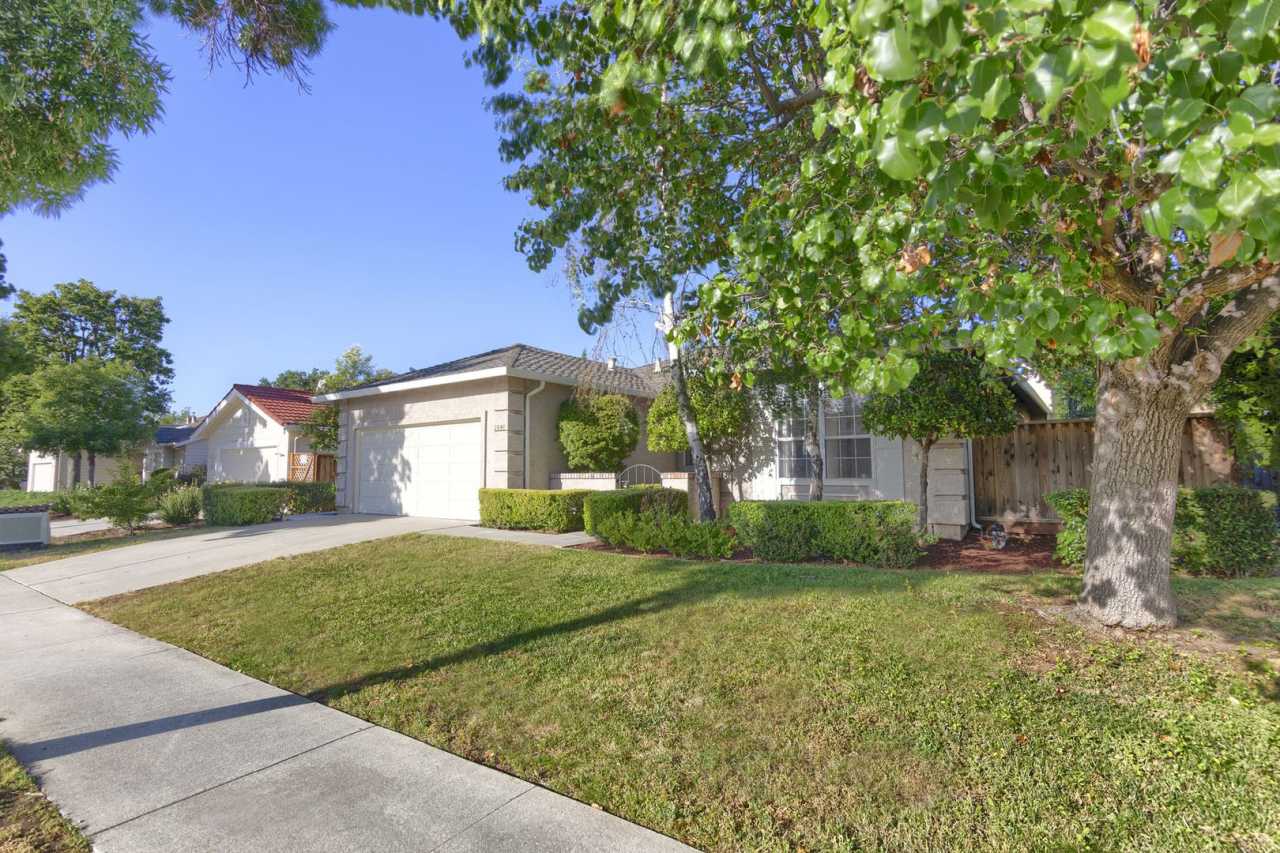 4-Bedroom 2-Bathroom Saratoga Home