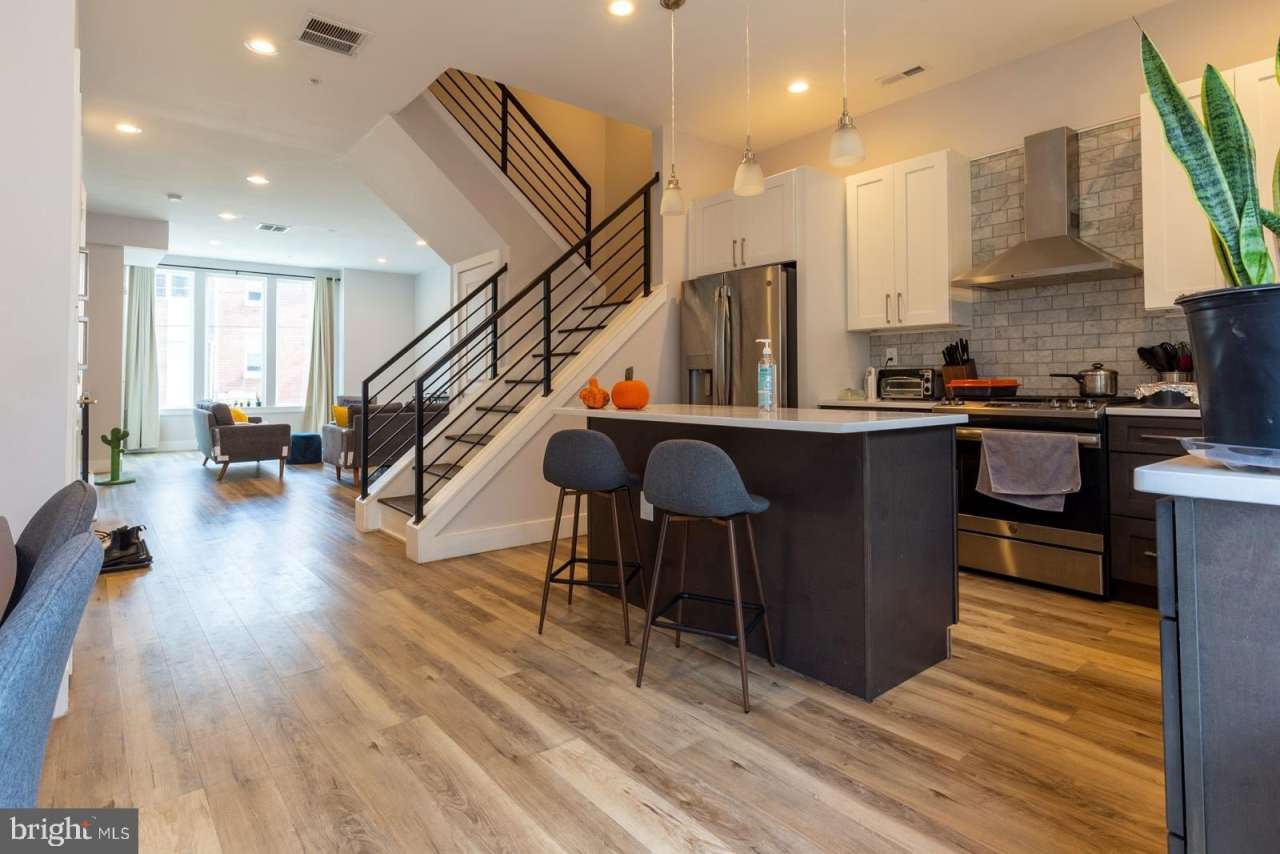 1850 FRANKFORD Avenue unit: B