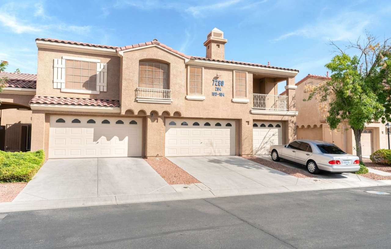 24 Guard Gated Community, Single Story 2 bedrooms, 2 bathroom Condo with a 2 car garage