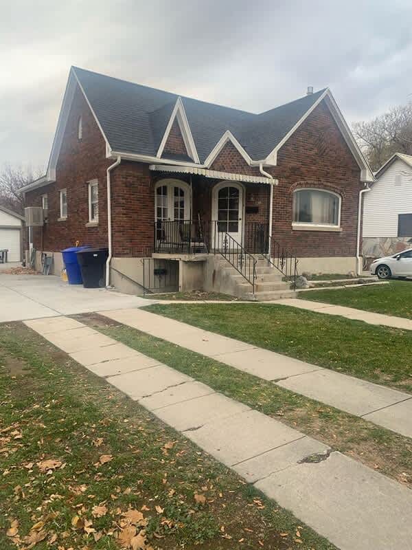 137 N Tremont St. Down