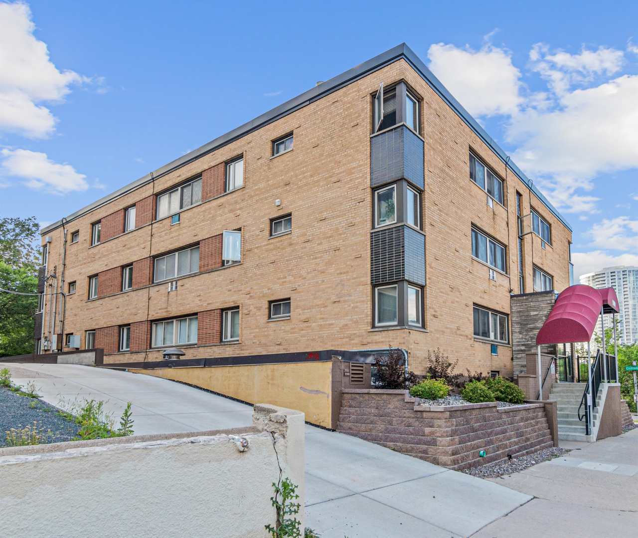 1800 LaSalle Ave - Unit 201