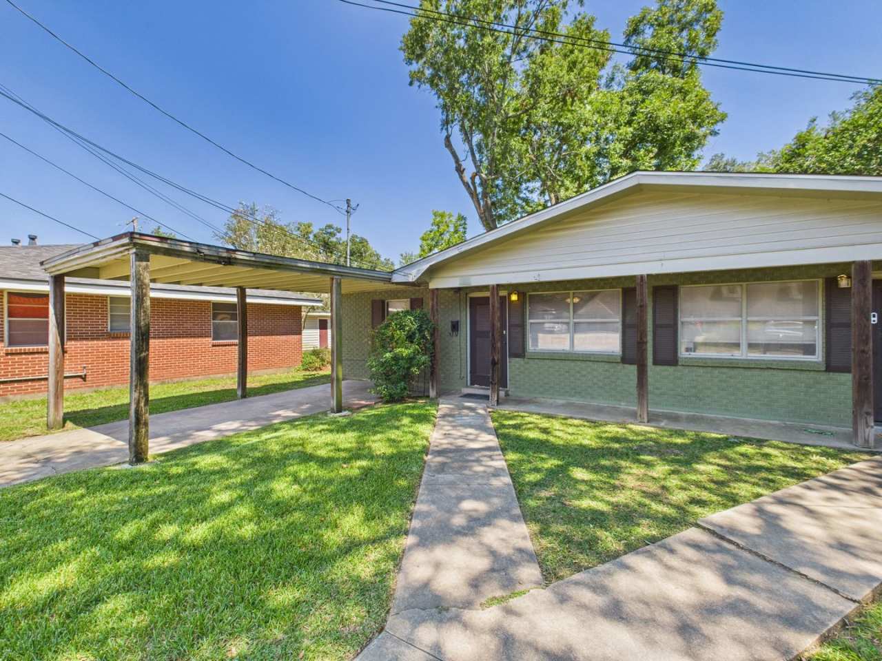 1618 W St. Mary Blvd