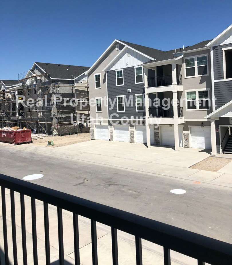 Saratoga Springs Condo