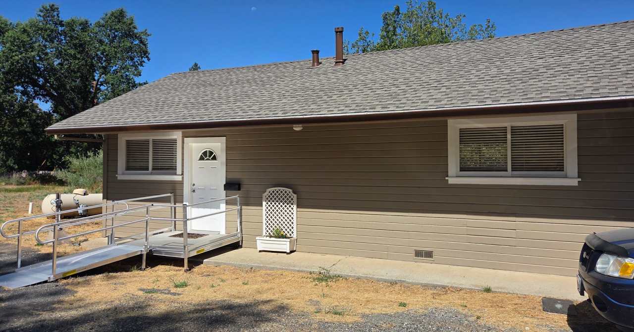 Spacious 1-Bedroom Apartment in Soulsbyville, CA
