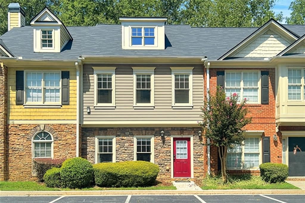 1232 Harris Commons Place