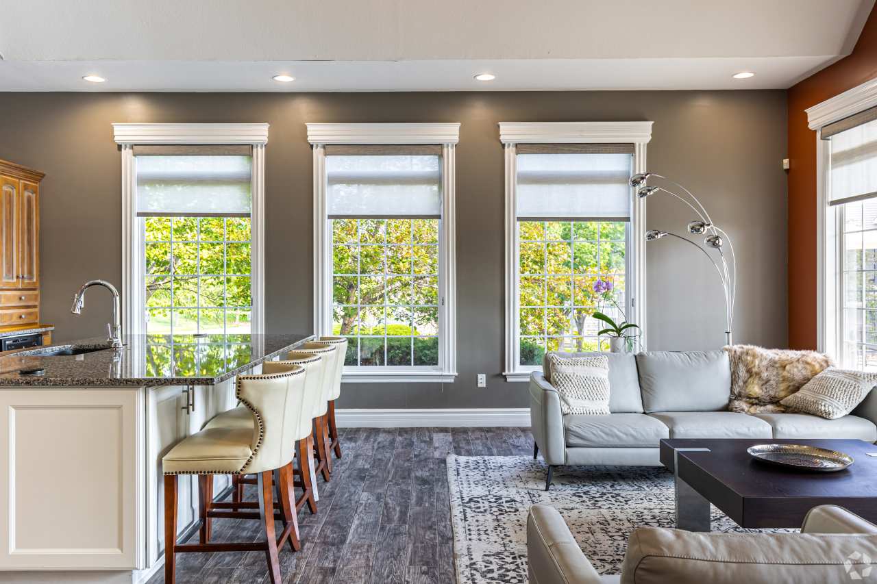 Pinnacle Pointe Apartments