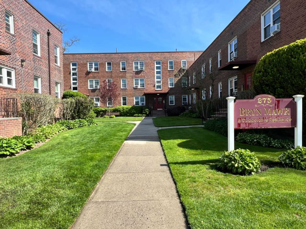 275 Maple Ave