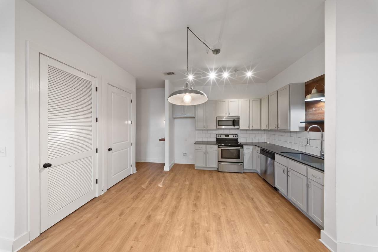 2 Bedroom on E Boyd in a Gated Community