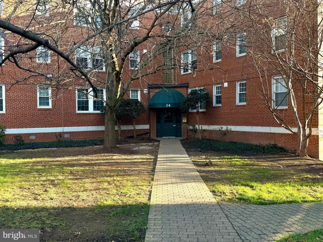 24 S OLD GLEBE Road S unit: 202