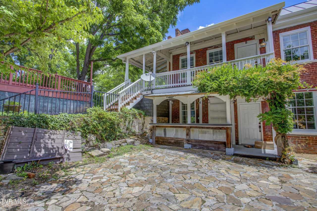 119 East Main Street