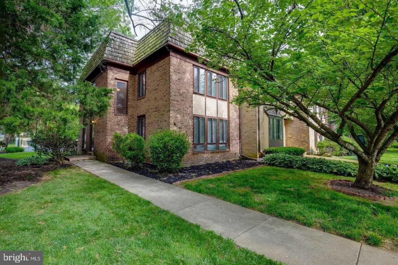 10301 CHERRY VIEW Court