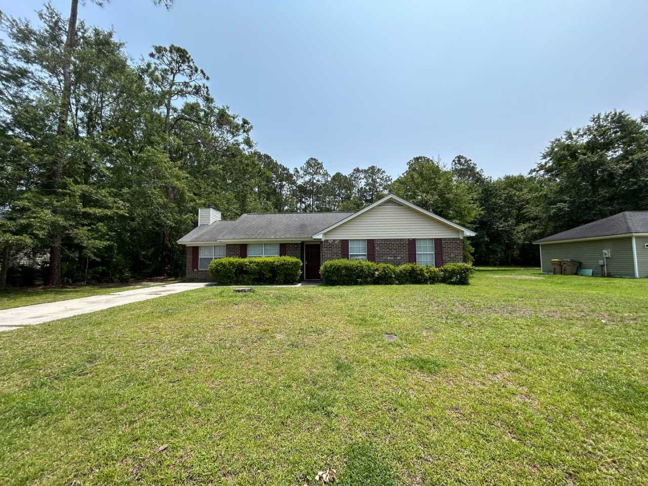 Adorable 3-bed 2-bath Home in Established Neighborhood!