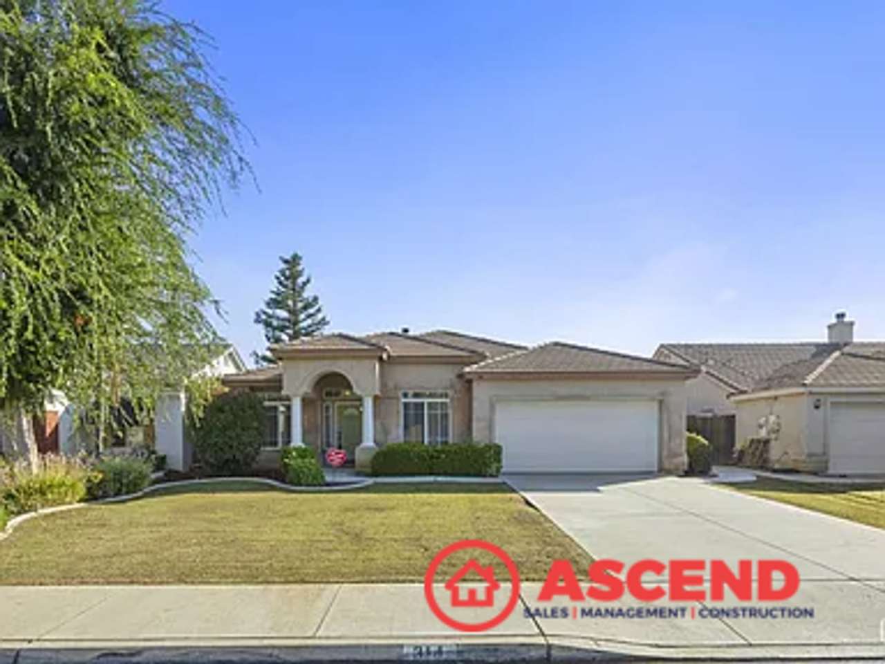 Beautiful 4 Bedroom Home In The Southwest!