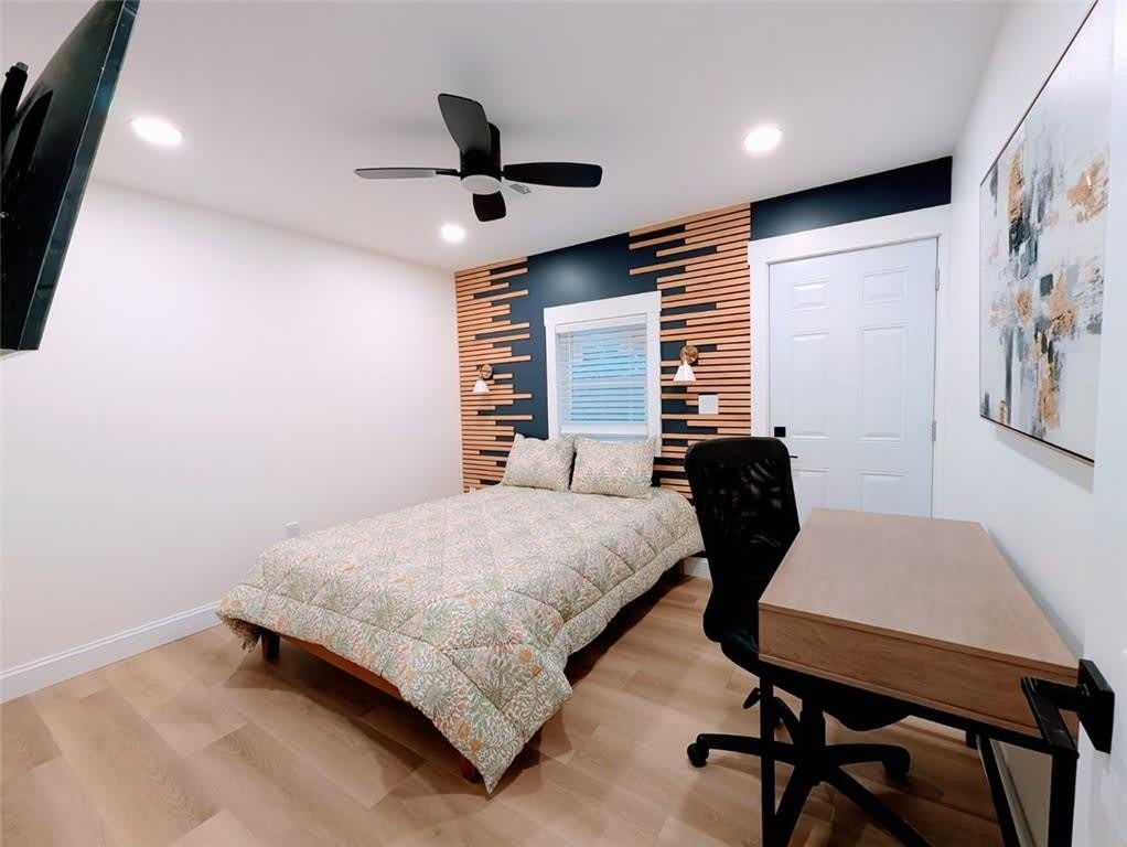 10 BURNETT FERRY Road SW