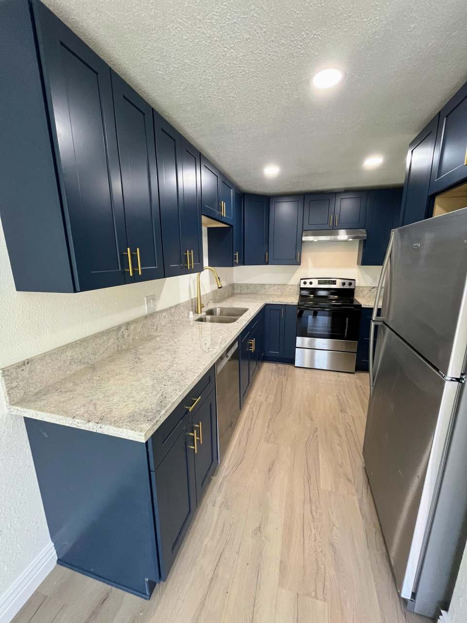 12181 Mount Anderson Street