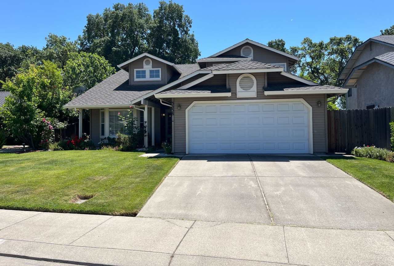 **Move-In Special! $1,000 off Second Month’s Rent** Spacious  Stylish 4-Bed Home in Prime Stockton Location – Close to Schools, Parks  Shopping!