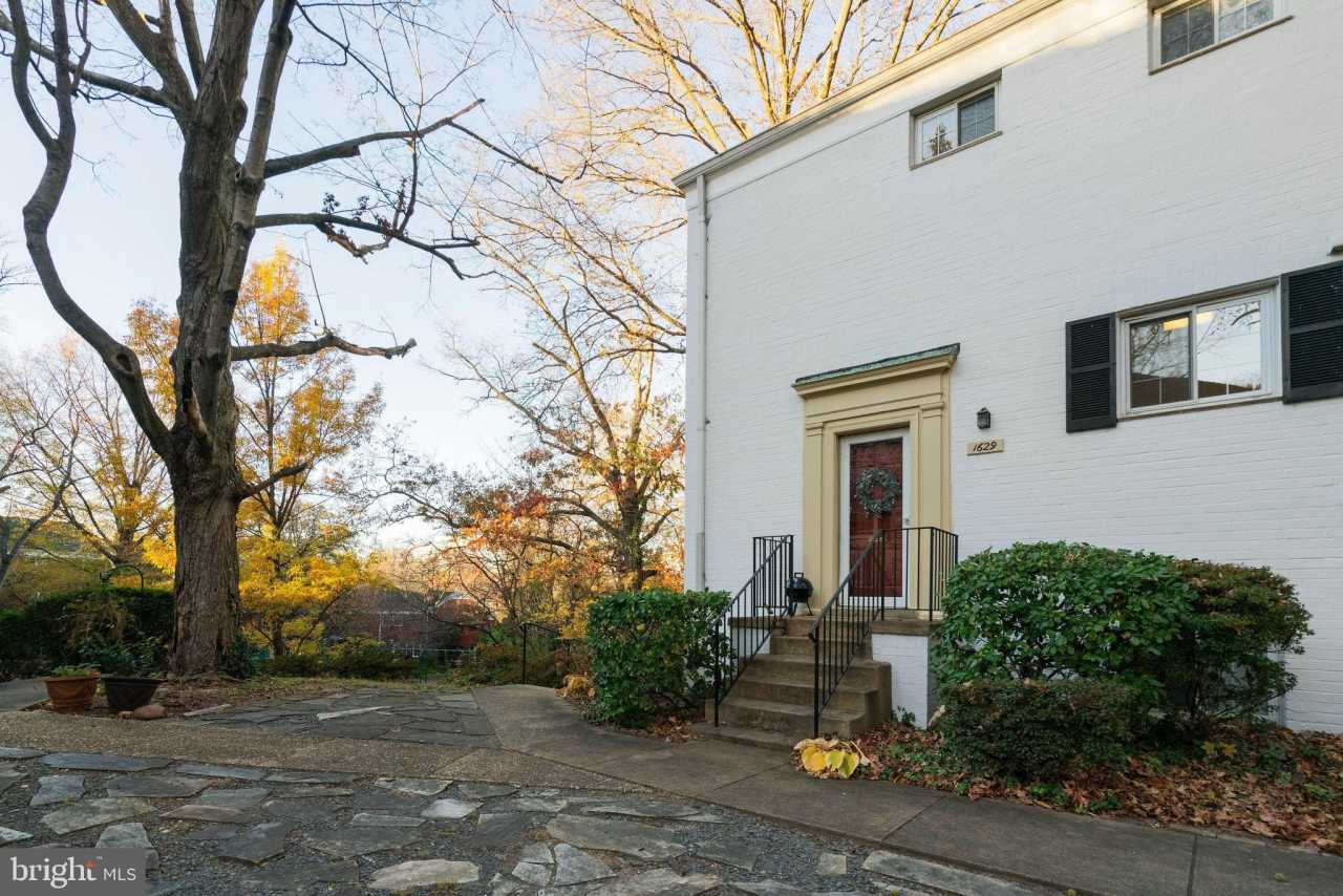 1629 FITZGERALD Lane