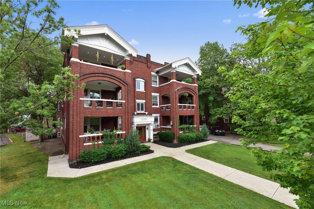 12037 Lake Avenue