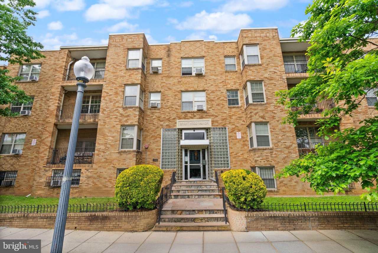 939 LONGFELLOW Street NW unit: 305