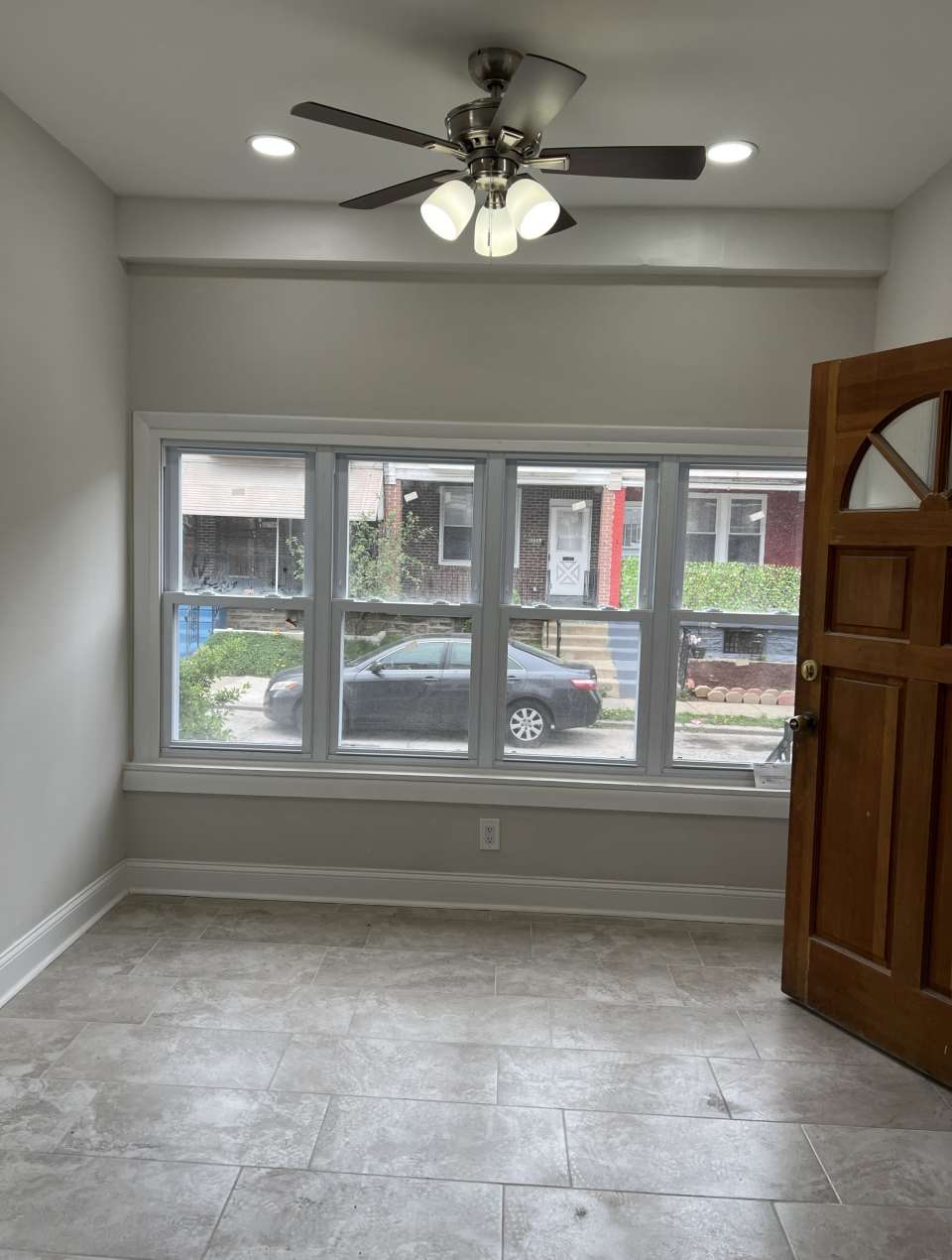 5913 North American Street - 1Unit 1