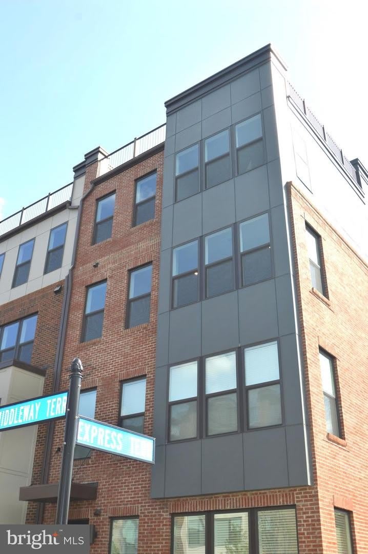 43795 MIDDLEWAY TERRACE