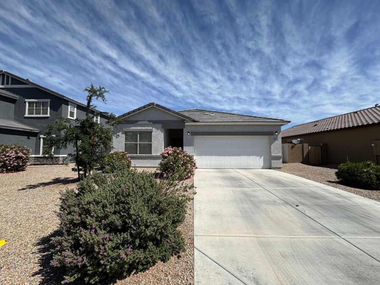 LIKE NEW HOME IN TORTOSA IN MARICOPA