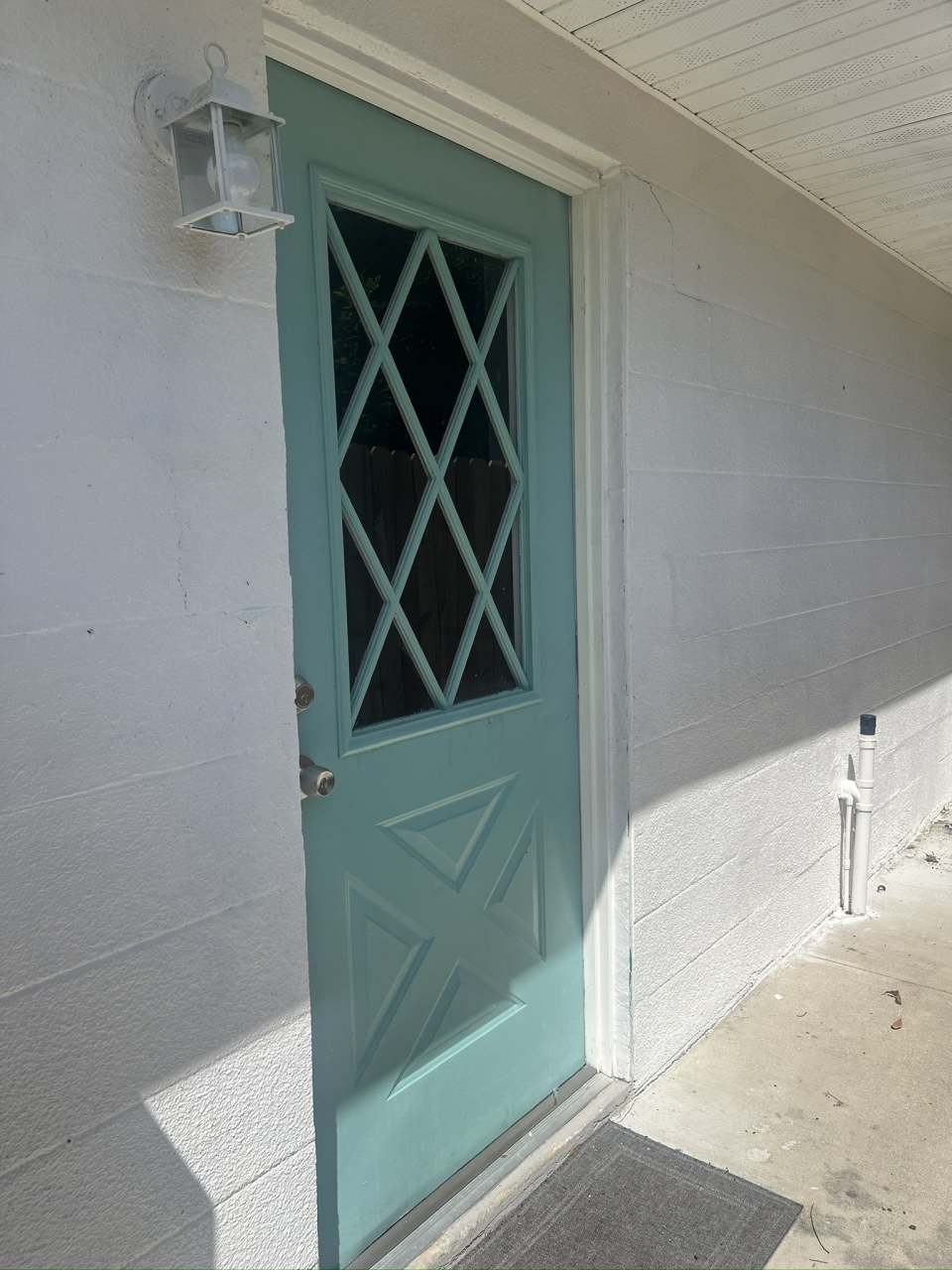 2423 Vermont Avenue East